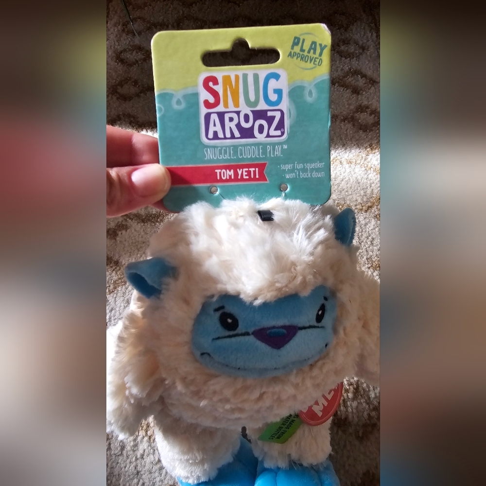 SnugArooz Tom Yeti Plush Dog Toy